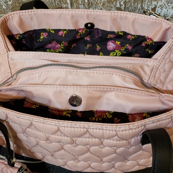 Betsey Johnson Quilted Hearts Overnight Bag - Picture 5 of 7